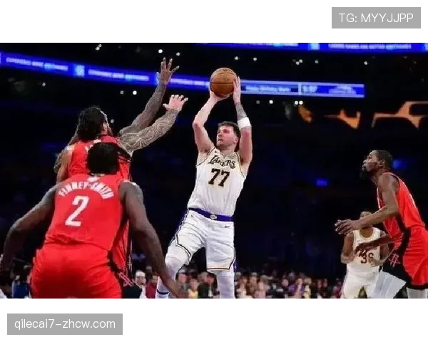 火箭三分命中数联盟倒数第三 进攻空间贫乏加剧防守压力